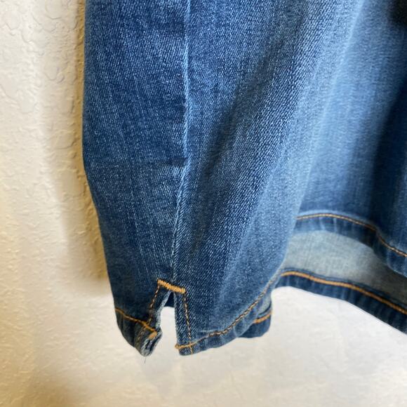 Lane Bryant Girlfriend Short Mid-Rise Denim Jean Shorts NWT Sz 20 Flex - Picture 4 of 15